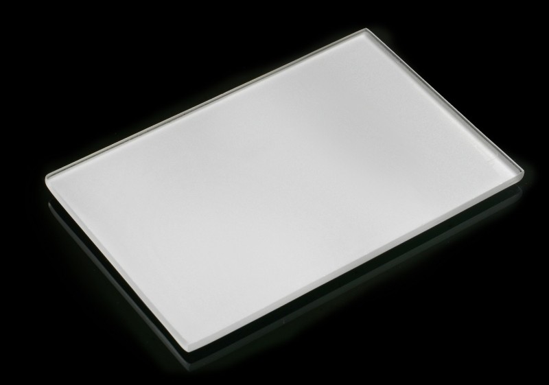 Halbrunde Glastischplatten  Glasplatten nach Maß - Küchenrückwandglas nach  Maß - Glastischplatten die nach Maß geschnitten sind.